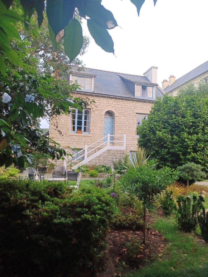 Le Banellou Bed and Breakfast Quimper Exteriör bild