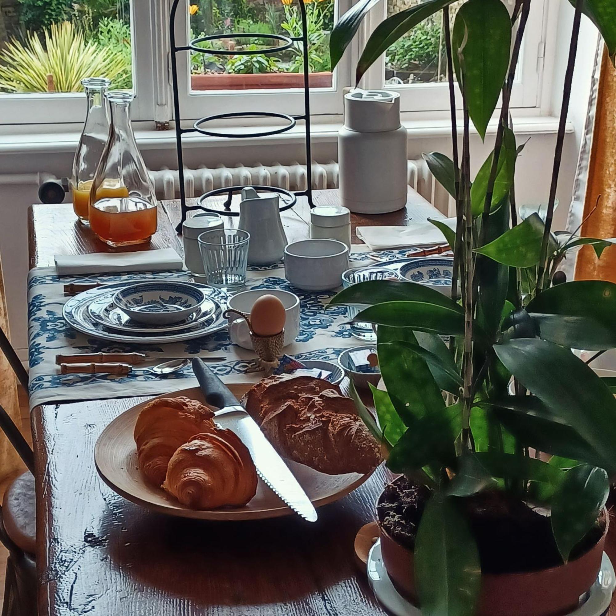 Le Banellou Bed and Breakfast Quimper Exteriör bild