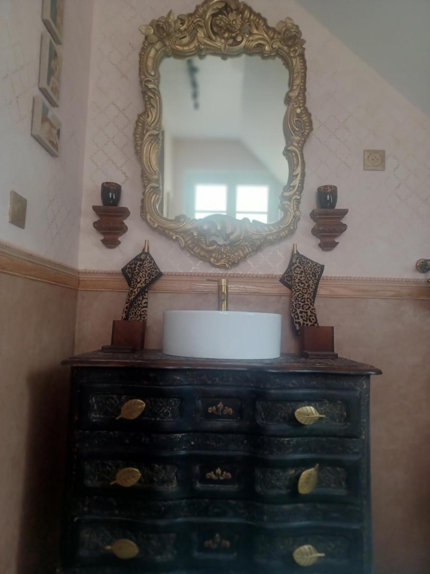 Le Banellou Bed and Breakfast Quimper Exteriör bild